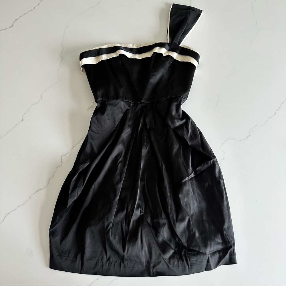 BCBGMaxAzria Black and White Asymmetrical Ruched Cocktail Dress